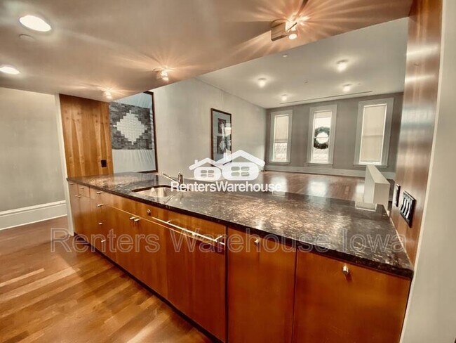 Photo - 520 1/2 Grand Ave