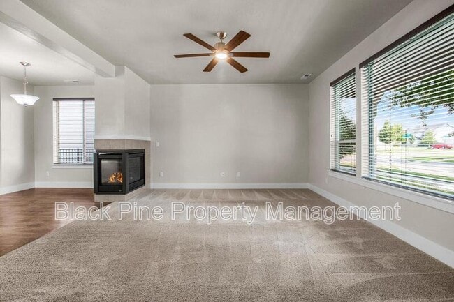 Photo - 1764 W Heavy Timber Dr