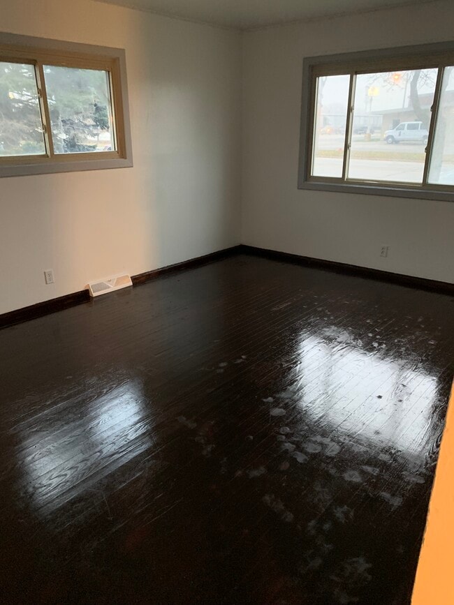 Photo - 4961 S 13th St