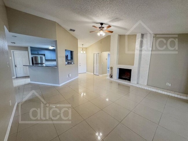 Photo - 17633 Meadowbridge Dr