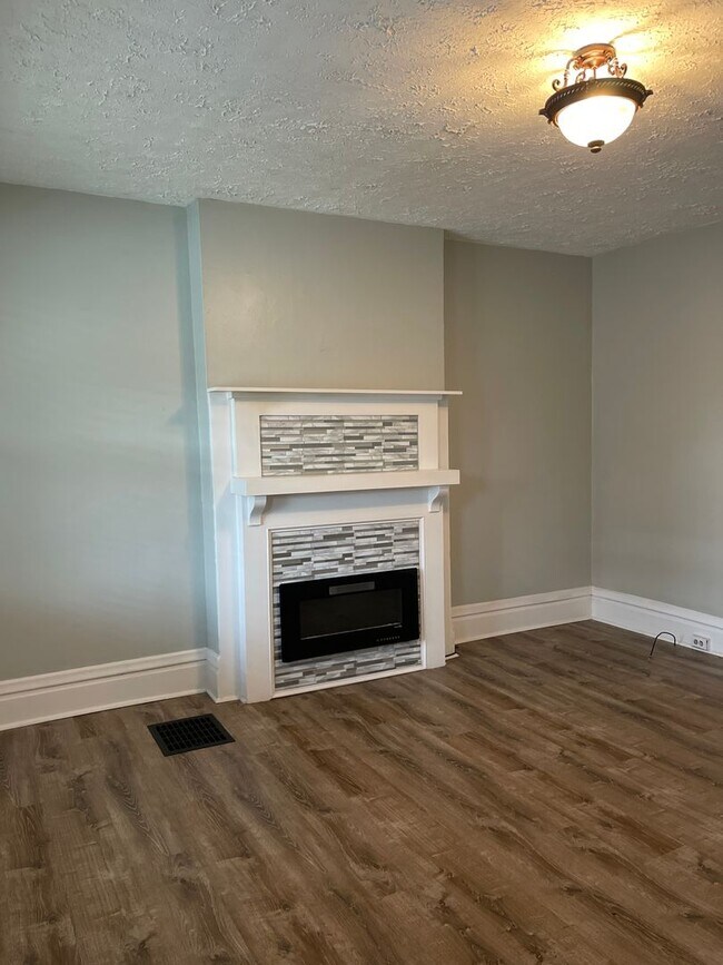 Photo - 931 E Whittier St Unidad 931 E. Whittier Street