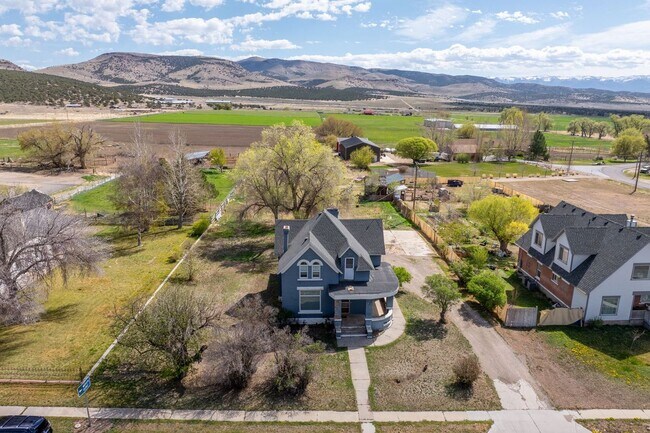 Photo - 343 S State St