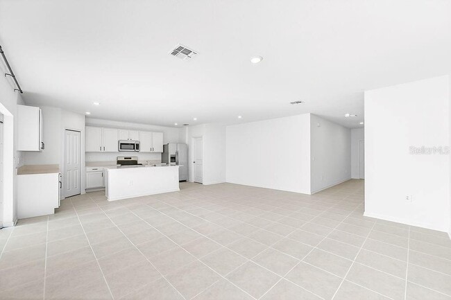 Photo - 2162 Marksman Rd