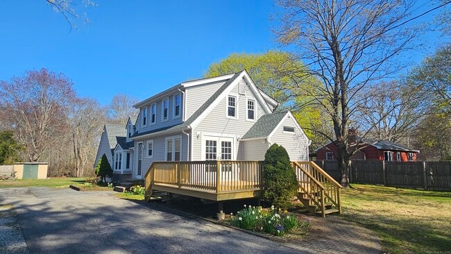 Building Photo - 35 Meadow Rd Rental