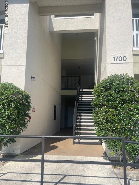 Building Photo - 7920 Merrill Rd Unit 1712 Rental