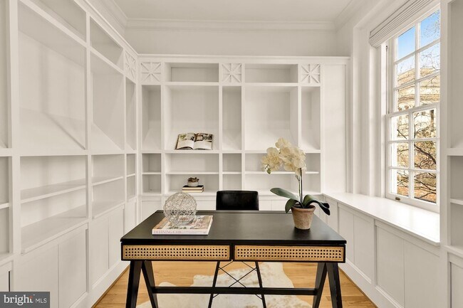 Photo - 1704 16th St NW Unit 5