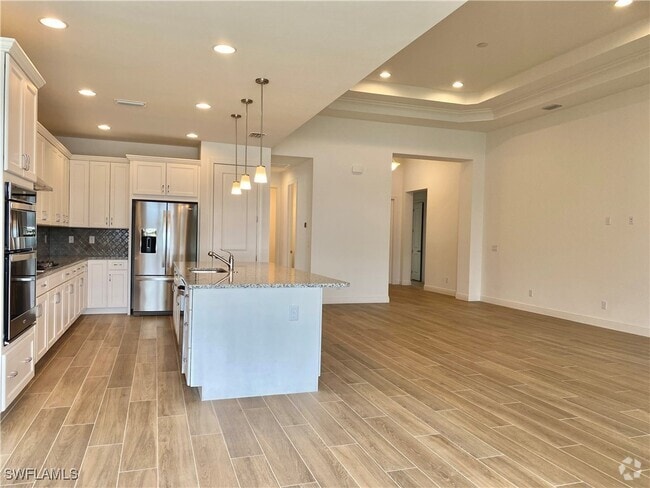 Building Photo - 9046 Montserrat Dr Rental