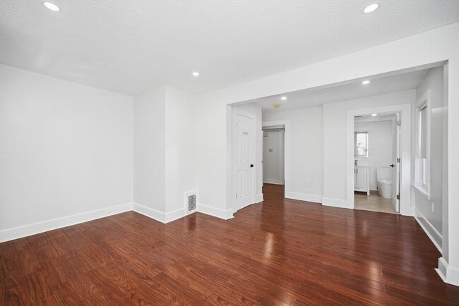 Photo - 117 Quincy St Unit 2