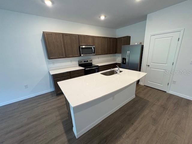 Photo - 32547 Welling Blade Lp