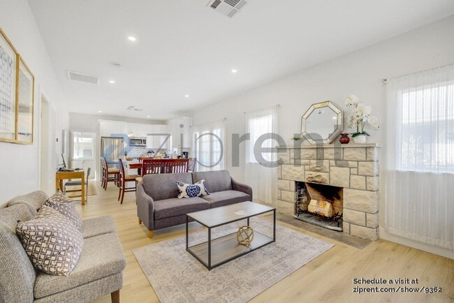 Photo - 1815 San Andres St