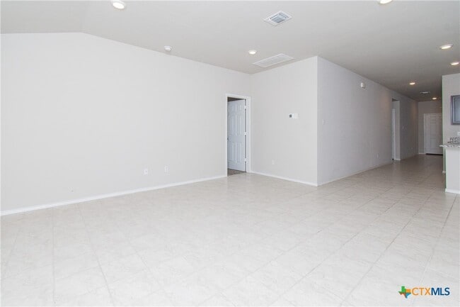 Photo - 5705 Madelyn Dr