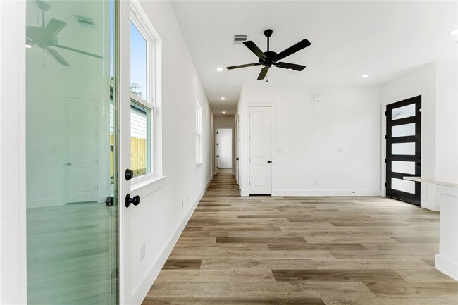Photo - 8506 Wileyvale Rd