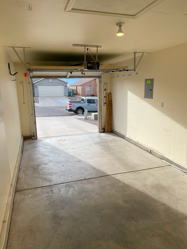 Photo - 4749 Kelly Way NE