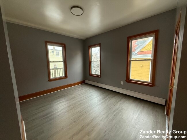 Photo - 2A Marshfield St Unidad 2