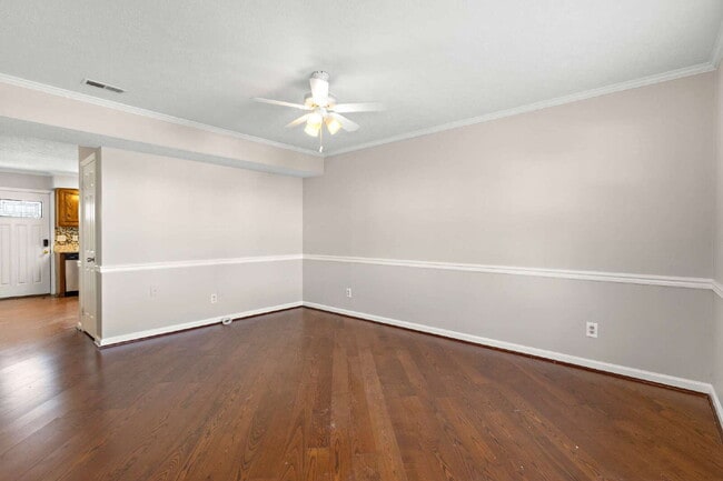 Photo - Victoria Station Townhouse