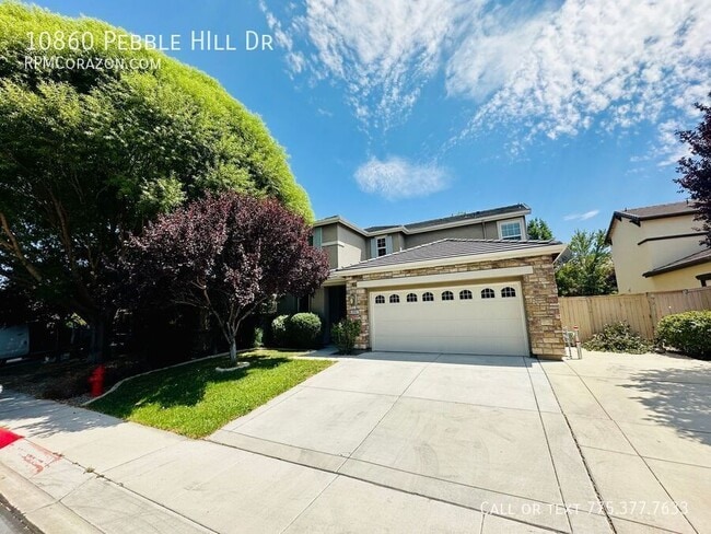 Building Photo - 10860 Pebble Hill Dr