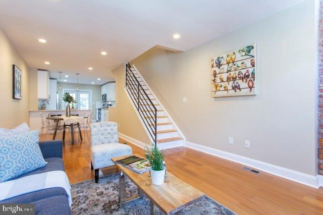 Photo - 2026 McClellan St