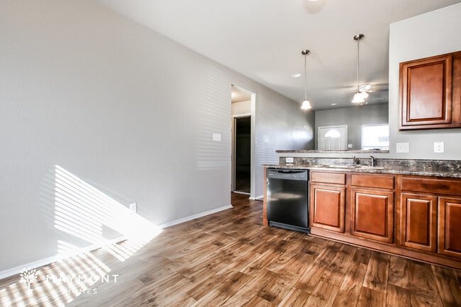 Photo - 12104 Firethorn Dr