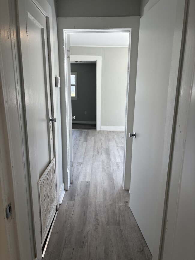 Photo - 801 N St Antoine St