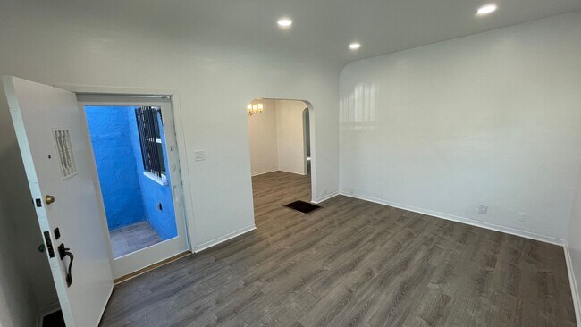 Photo - West LA Gem - 2 bed / 1 bath