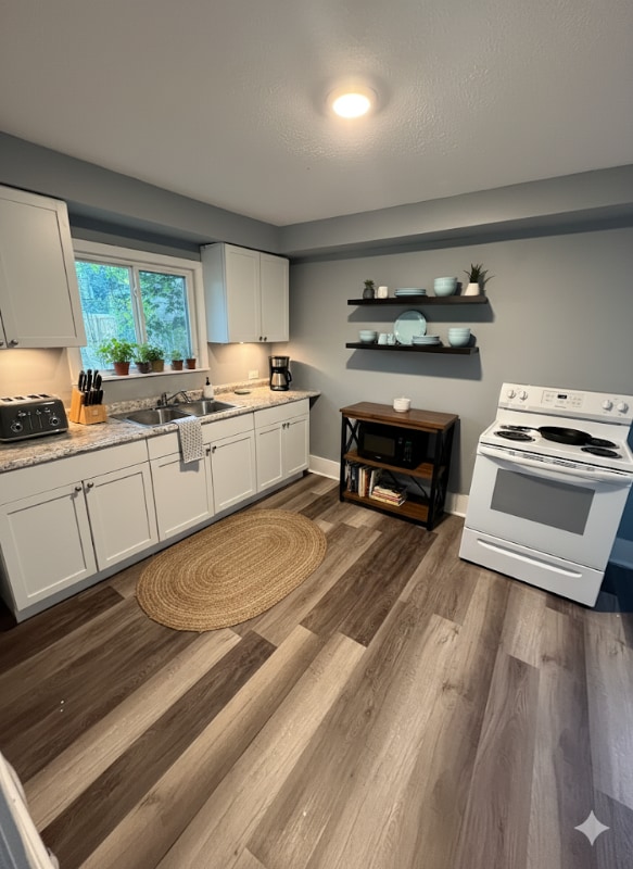 Photo - 238 S Maple St