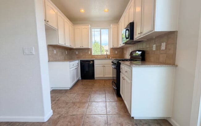 Photo - 401 Caravaggio Cir