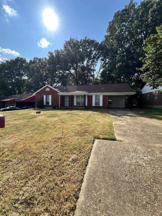 Building Photo - 3611 Naylor Dr Rental