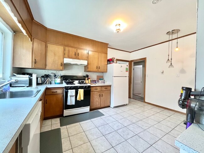 Photo - 292 Foster St Unit 2