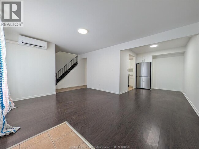 Photo - 2983 Meadowbrook Ln