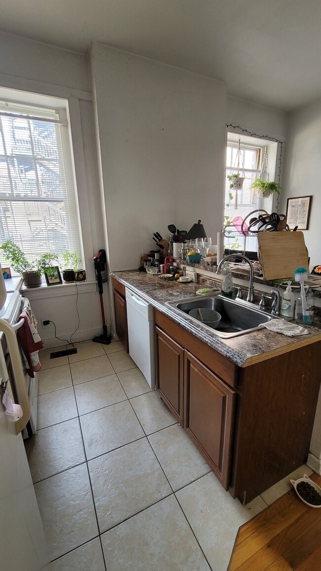 Photo - 421 W Grace St Unit 102