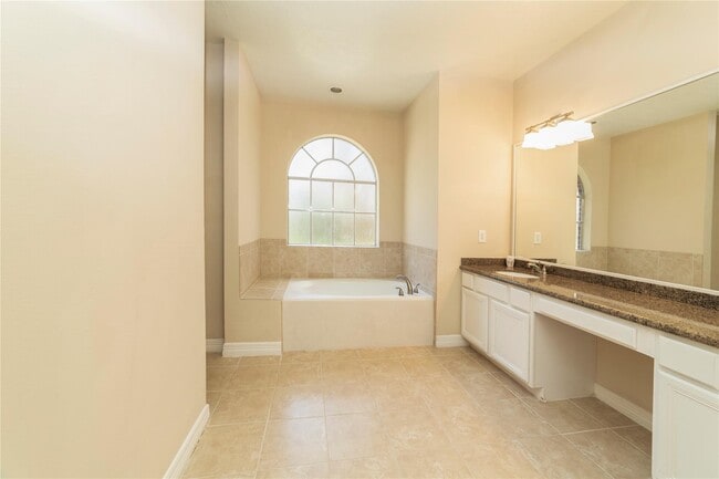 Photo - 1727 Park Forest Dr