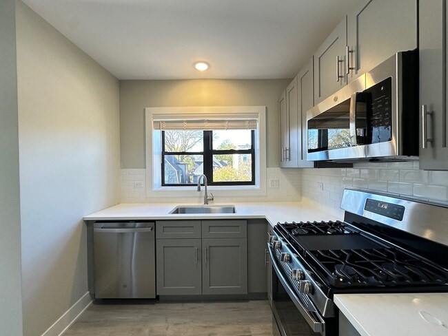 Photo - 1144 Oak Ave Unit W4