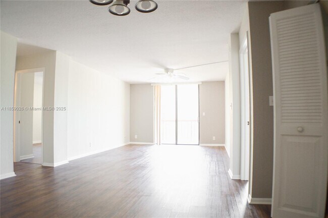 Photo - 733 SE 1st Way Condo Unit 206