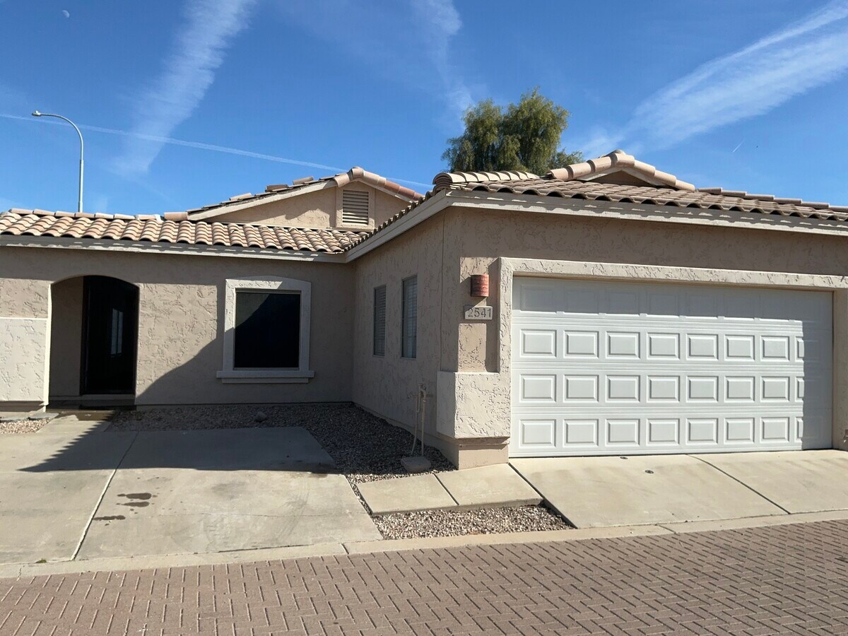 Photo - 2541 E La Costa Dr