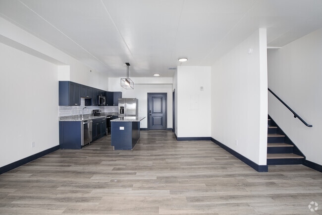 1BR, 1.5BA - 1,100SF