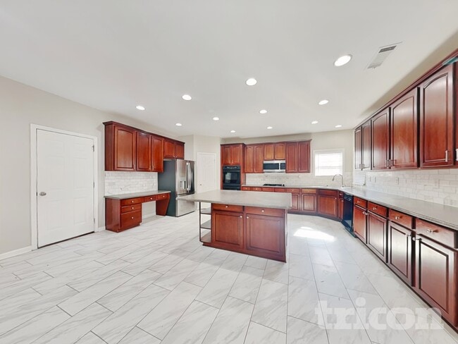 Photo - 1524 Montauk Point