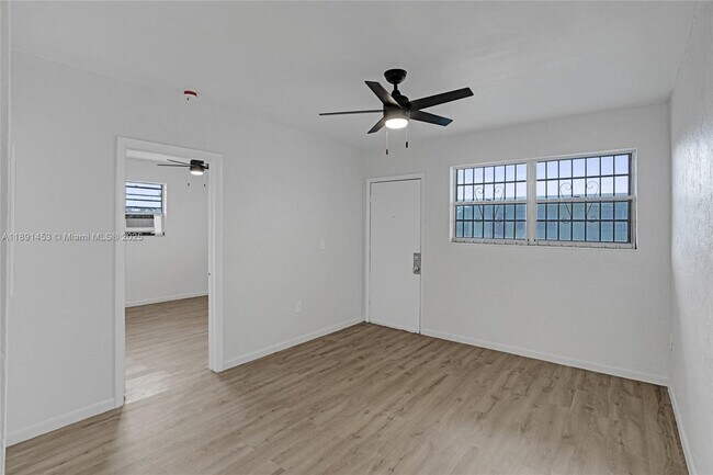 Photo - 14100 NW 24th Ct Unit 303