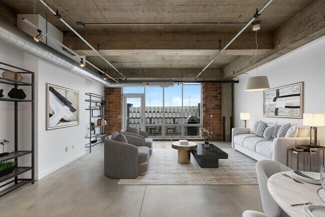 Photo - 901 N 3rd St