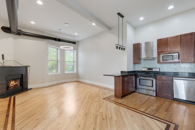 Photo - 5014 S King Dr