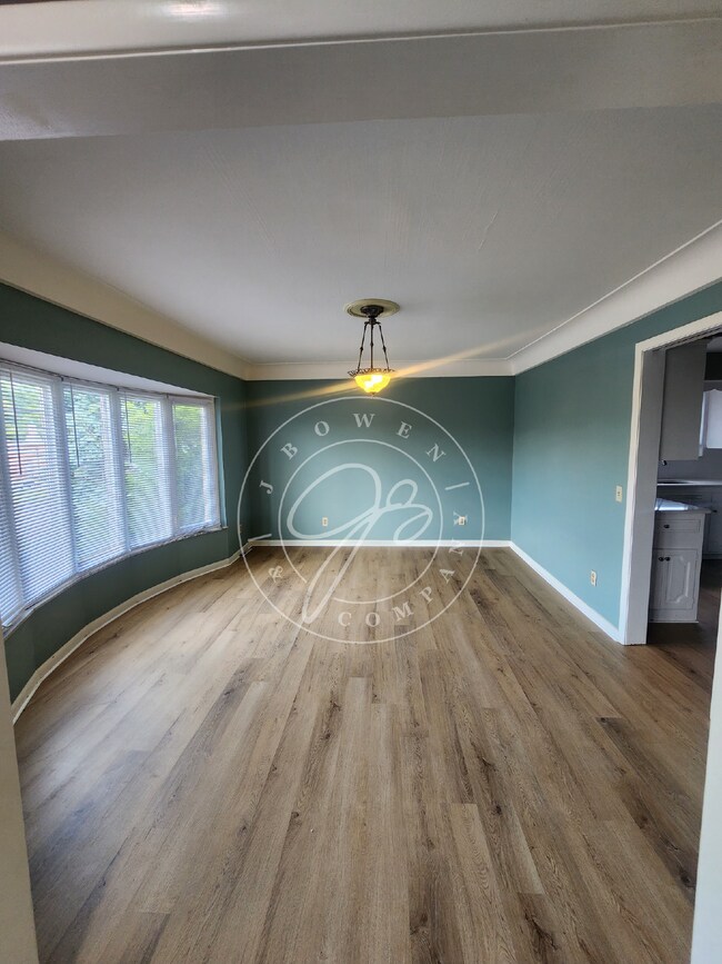 Charming 2Bed, 2Bath Condo with many upd... Ottawa Hills, OH