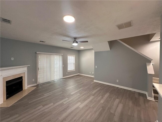 Photo - 2025 Austin Park Cir