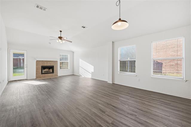 Photo - 518 Niagara Falls Dr