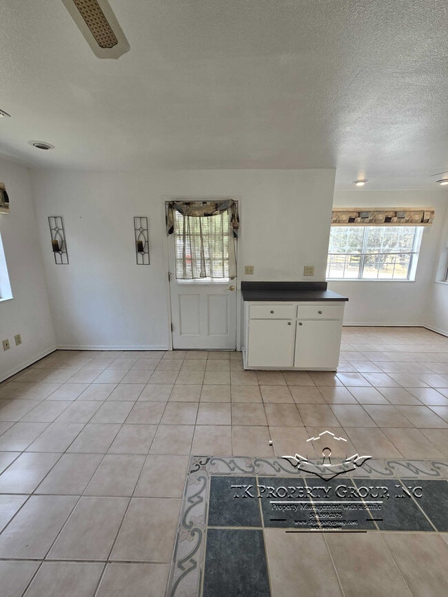 Photo - 17801 Penn Valley Dr
