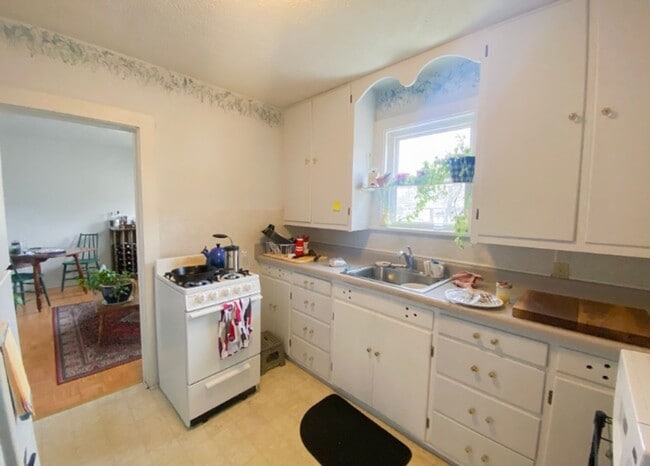 Photo - Italian Estates Property Management Unidad 900 Colorado St.  3