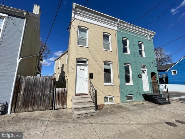 Photo - 403-A South St Townhome