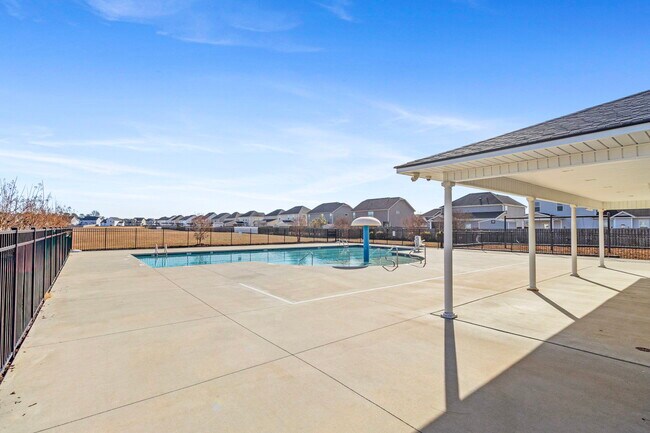 Photo - 5214 Whirlaway Ln