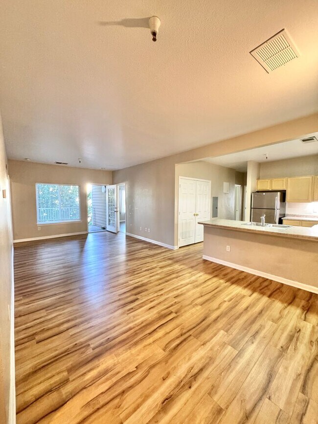 Photo - 4 Bedroom, 4 Bath Condo Unit 421