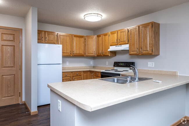 2BR, 1BA + Den - 1,025SF - Kitchen