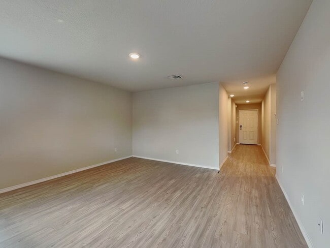 Photo - 3342 Kornberg Dr