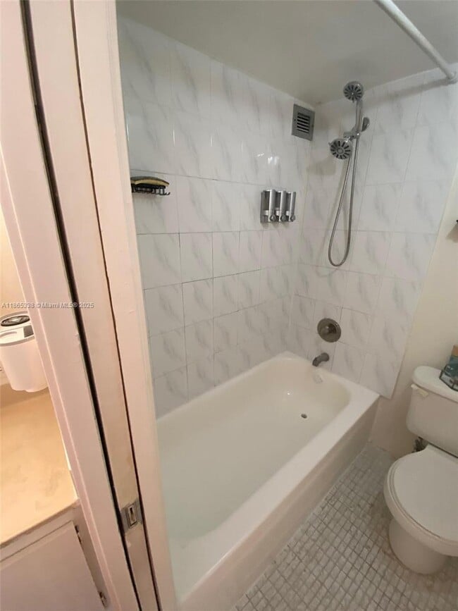 Photo - 16909 N Bay Rd Condo Unit 415